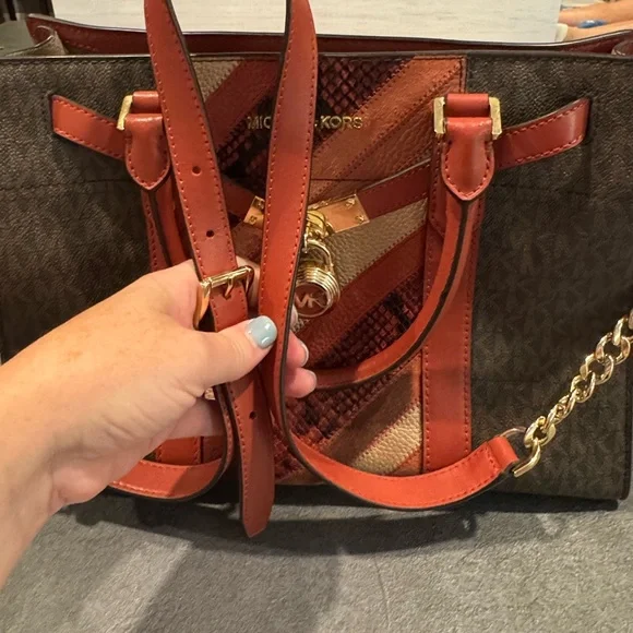 Michael Kors Nouveau Hamilton Large Logo Metallic Stripe Satchel & Dust Bag - Picture 9 of 16